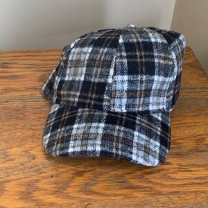 Evereve plaid flannel hat cap fall boho black tan white